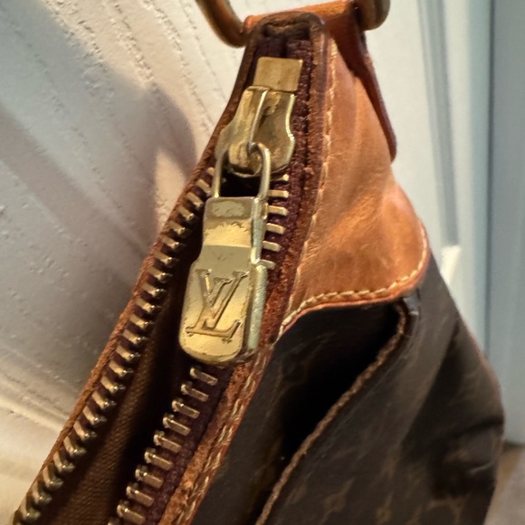 Authentic Louis Vuitton Odeon PM - Picture 7 of 8